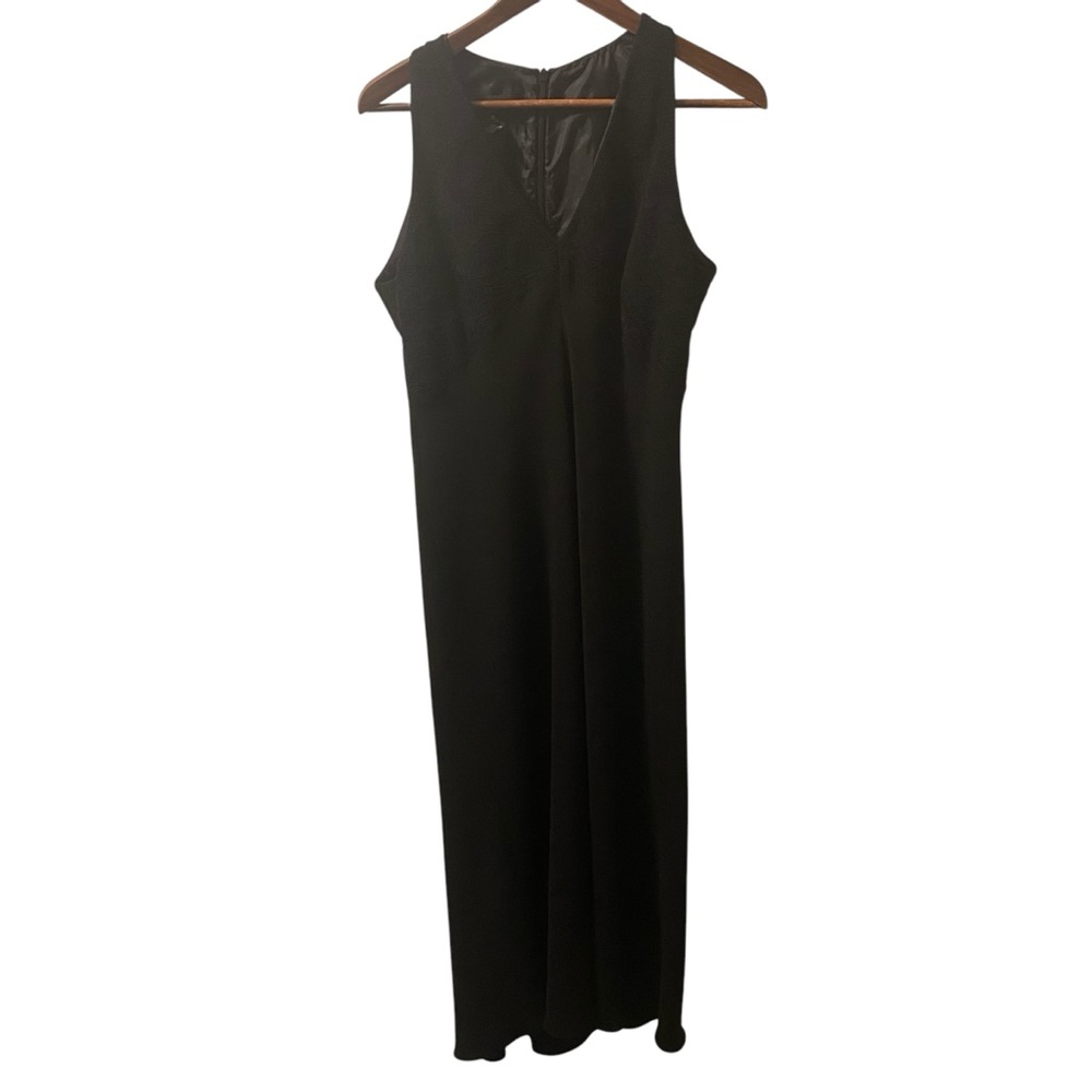 Jones New York Size 10 Elegant Black Sleeveless embroidered lined Dress